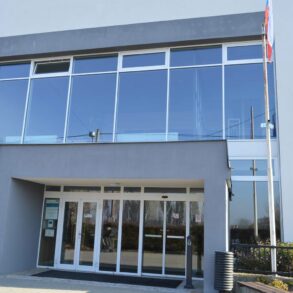 Obecný úrad Valaliky - Referencie - OKNO final